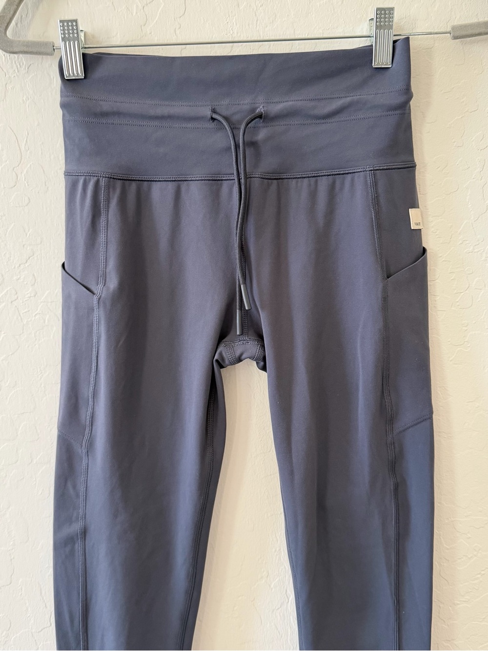 Vuori Daily Pocket Leggings High Rise Drawstring - Picture 4 of 12